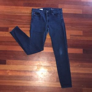 Dark Wash Gap jeans! 29R